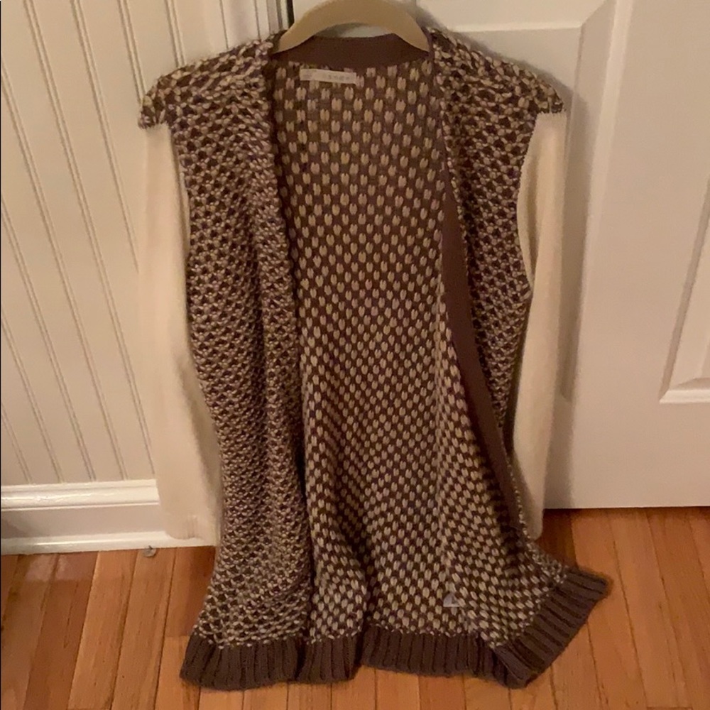 Sweater - Picture 2 of 4